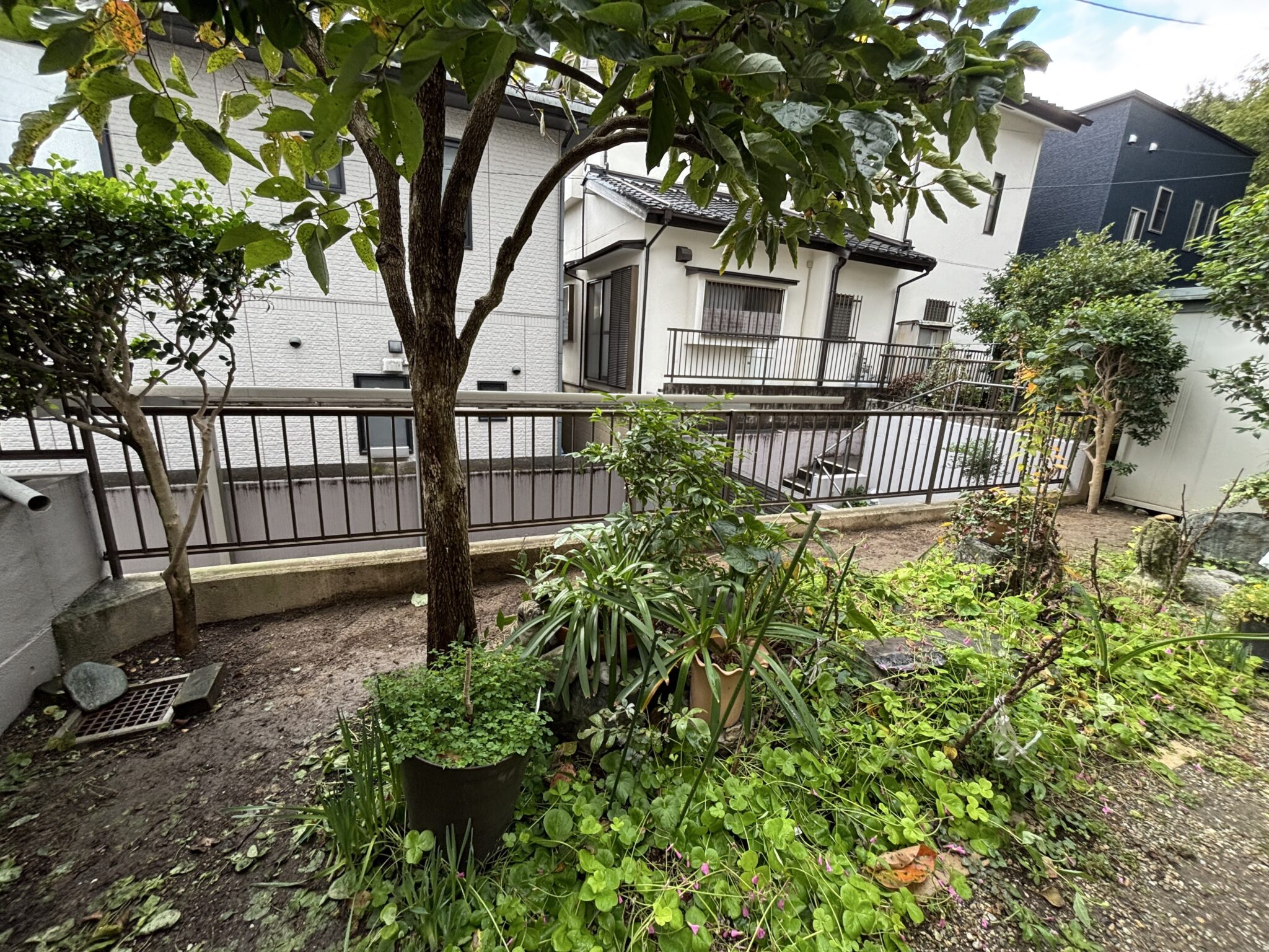 愛知県豊明市 戸建住宅フェンス設置工事 LIXIL アルミフェンスAB YS3型 T14