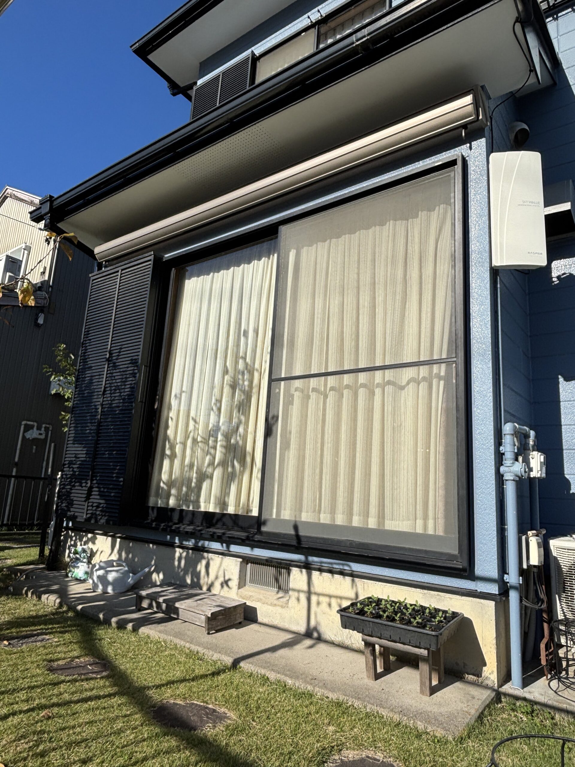 愛知県名古屋市　オーニング取付工事　LIXIL彩風