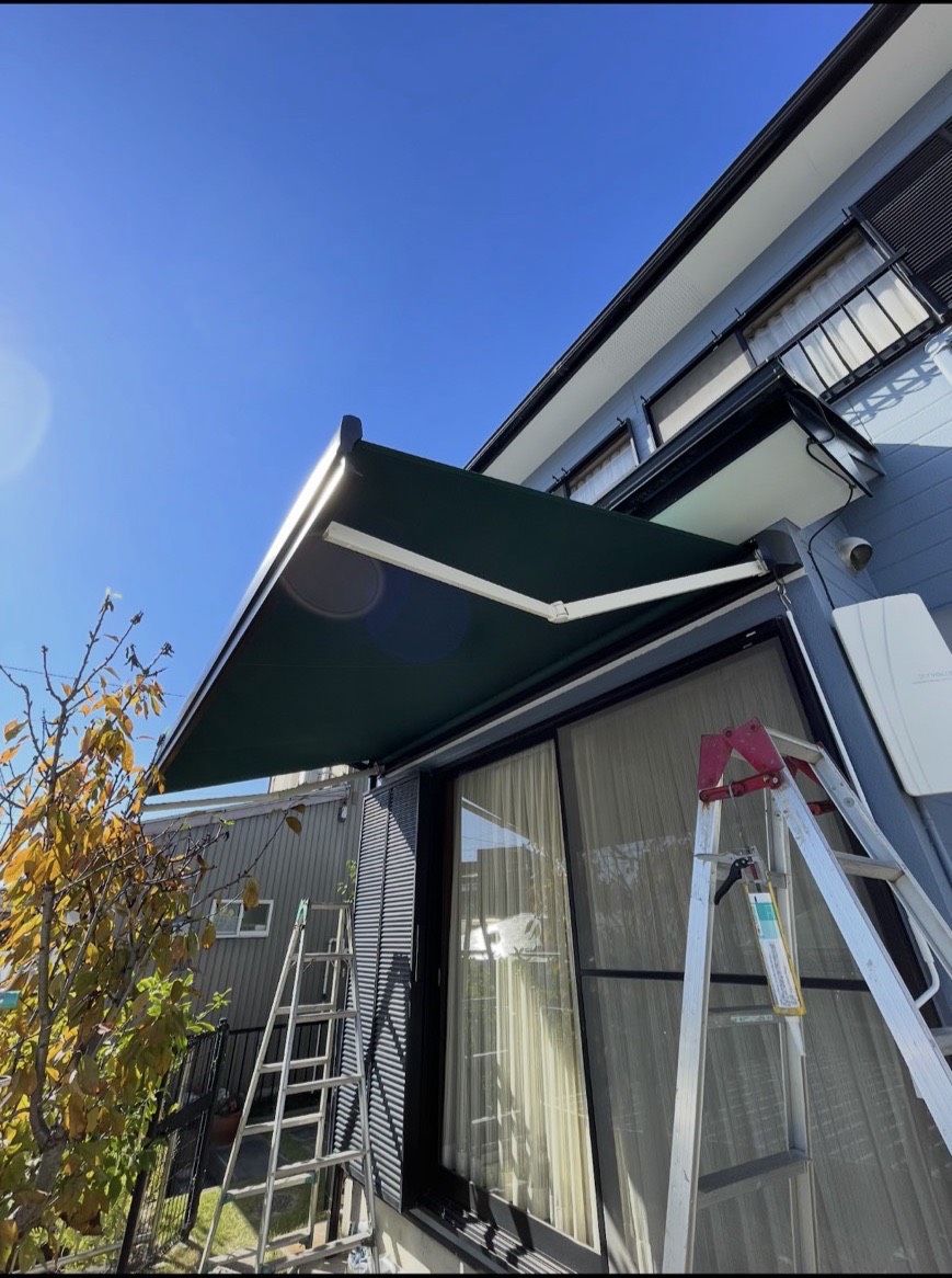 愛知県名古屋市　オーニング取付工事　LIXIL彩風