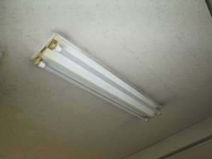 愛知県名古屋市南区ビル照明器具改造LED化工事【さつき電気商会】