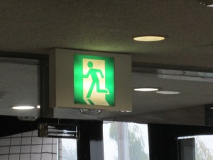 愛知県名古屋市消防設備施設非常誘導灯配線工事【さつき電気商会】