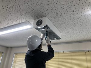 名古屋市港区　空気循環式紫外線清浄機（殺菌灯）取付の電気工事