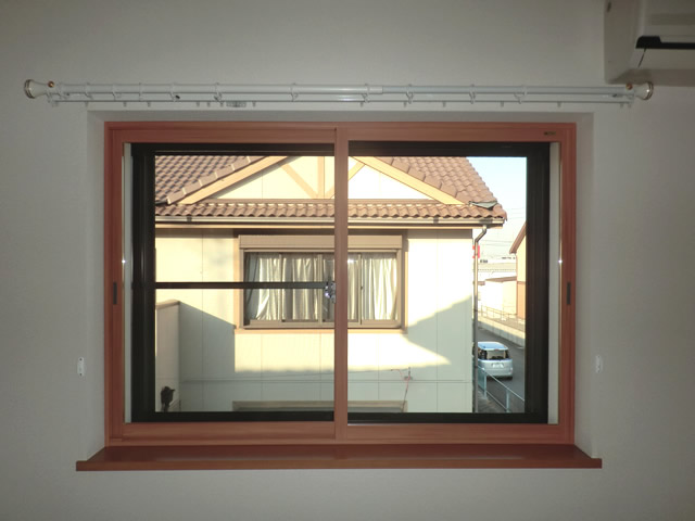 出窓にもリクシル内窓インプラス　窓の結露対策、寒さ対策　弥富市