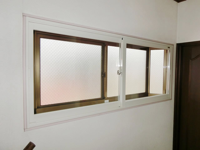 窓の寒さ対策に　ＬＩＸＩＬ二重窓インプラス取付工事　樹脂製内窓　名古屋市千種区