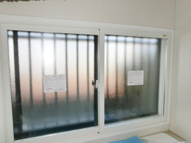 浴室窓に内窓インプラス　ヒートショック予防　名古屋市昭和区
