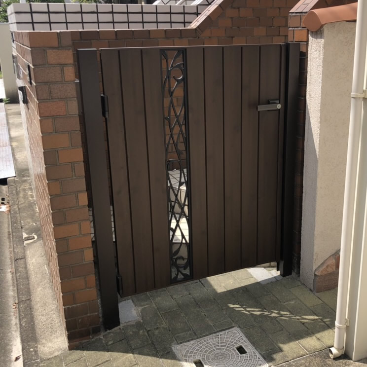 名古屋市西区　エクステリア工事　防犯性も高い素敵な門扉へリフォーム！